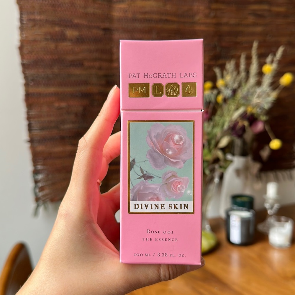 Pat McGrath Labs Divine Skin Rose 001 The Essence